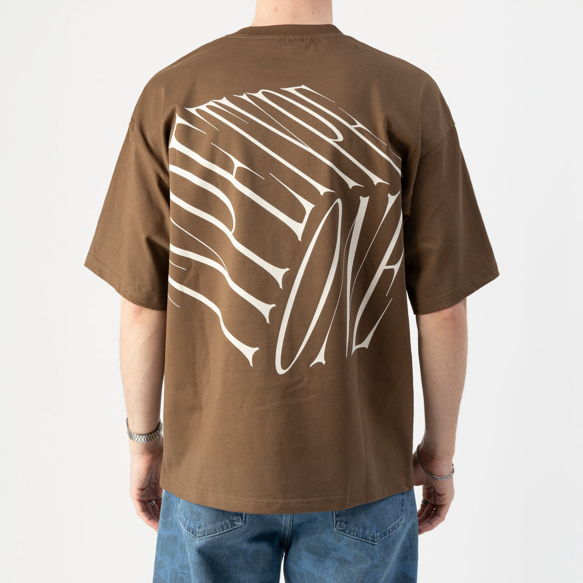 Dice Tee Brown – On model side | Drop shoulder boxy fit cotton tee