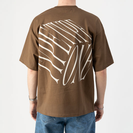 Dice Tee Brown – On model side | Drop shoulder boxy fit cotton tee