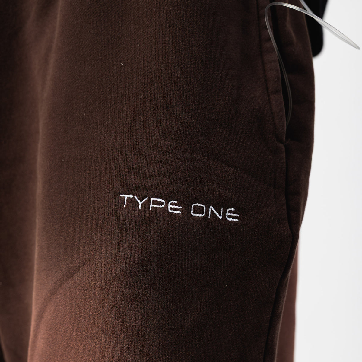 Sweatpants Washed Brown – Detail view | Washed cotton drawstring elastic waist